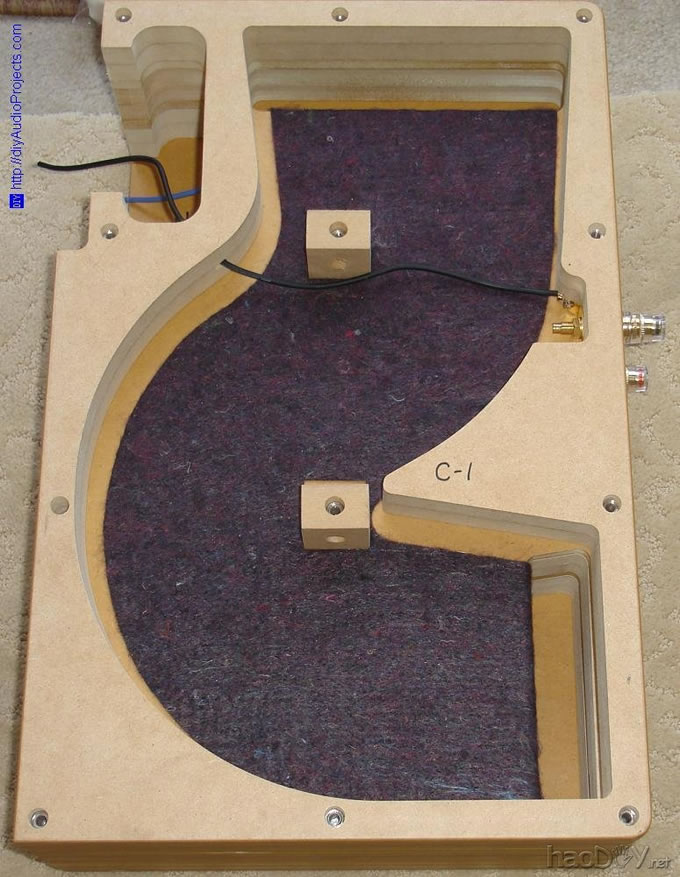 唐朝乐队D4-1喇叭套件建设 加拿大译文:tang band TB w4-1617 DIY迷宫反射式4寸全频喇叭套件