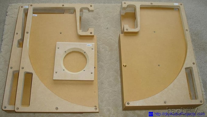 准备组装喇叭外壳扬声器套件 加拿大译文:tang band TB w4-1617 DIY迷宫反射式4寸全频喇叭套件