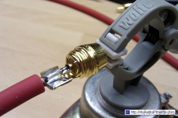 焊接线RCA插头 德国译文:DIY RCA互连电缆屏蔽音频线