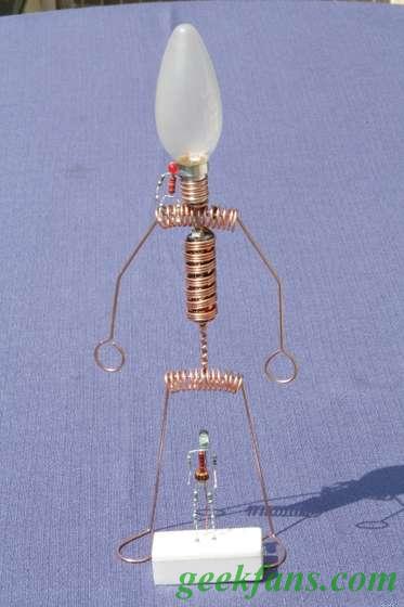 2.jpg 点亮的LED人