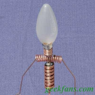 0.jpg 点亮的LED人