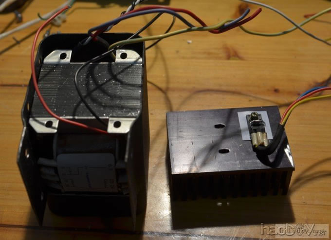 书桌上的6n1+6P14迷你单端胆机