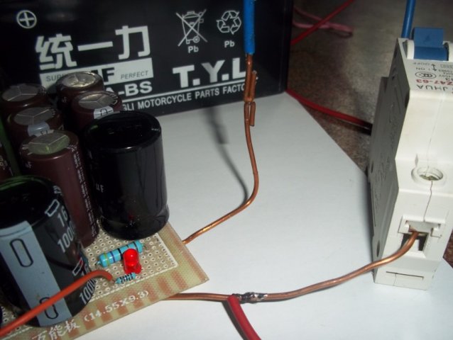 7.jpg 用大容量电容组放电方式 DIYmini点焊机