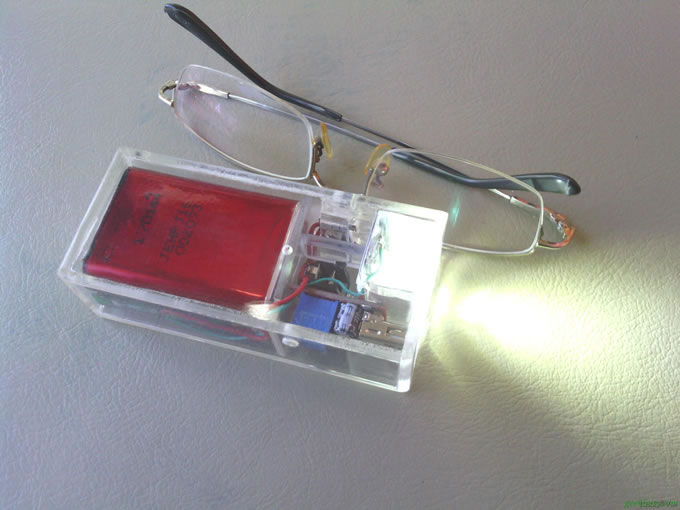 1 (5).jpg 自制移动电源和led手电