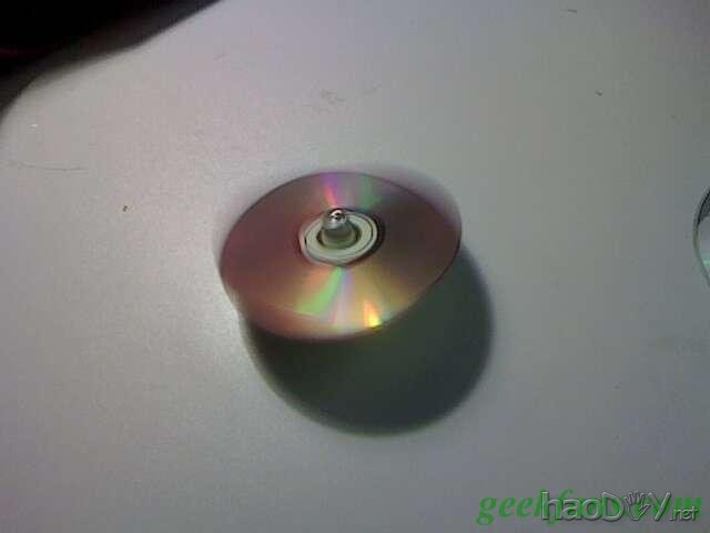 IMG0408222501.jpg 用废旧光盘DIY山寨溜溜球