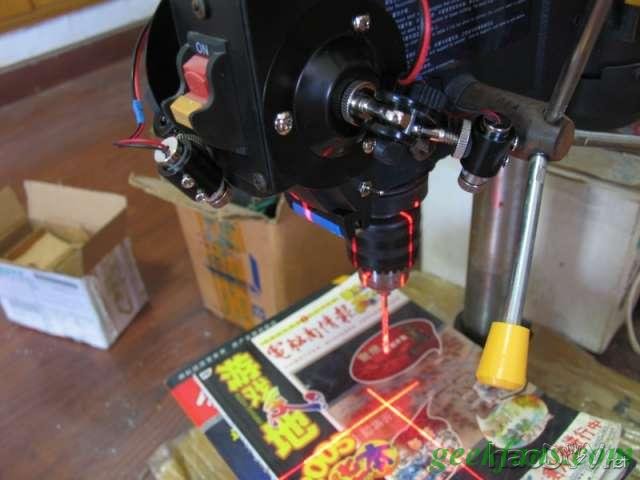 IMG_1333.jpg DIY高精度台钻激光定位器