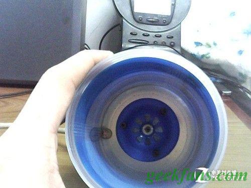 5.jpg 看了别吃惊 网友自制简易小型迷你洗衣机