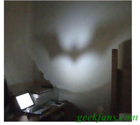 360截图20120630143943859.jpg 超酷暗夜蝙蝠射灯投影
