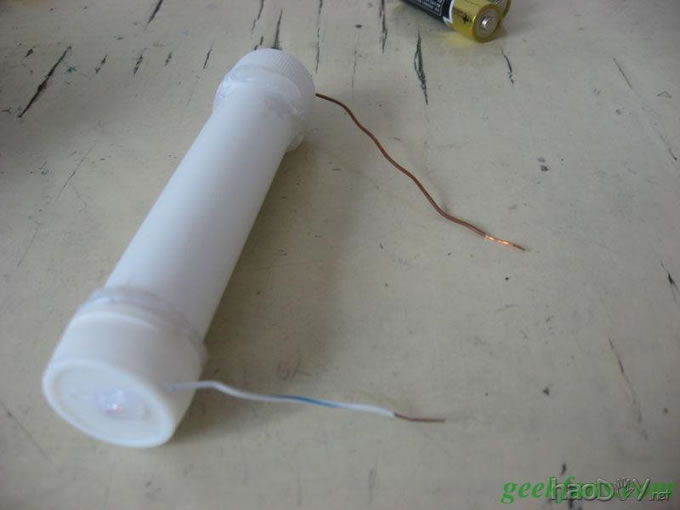 完工了 pvc管自制5号电池盒(原创)