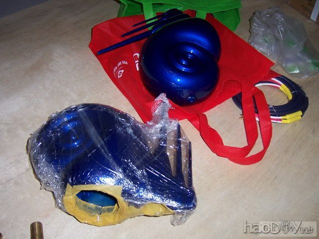 超级精心制作仿英国B&W天价鹦鹉螺音箱