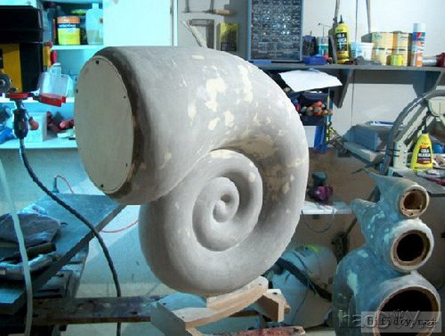 超级精心制作仿英国B&W天价鹦鹉螺音箱