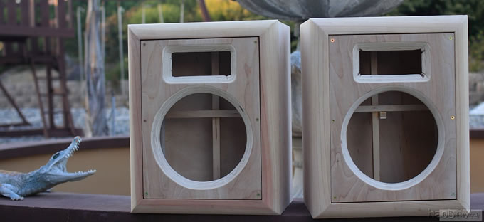 一款适合初学者DIY.专业工具制作的高级音箱书架箱