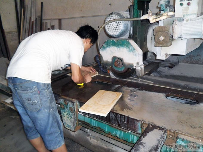 我最爱做石头音箱,又做2对大理石书架音箱