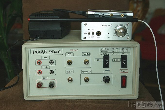 有特色的全铝金属书架箱