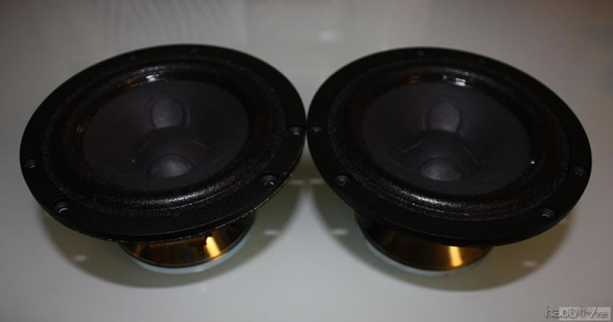 正在设计的一款3分频落地箱.不定期更新