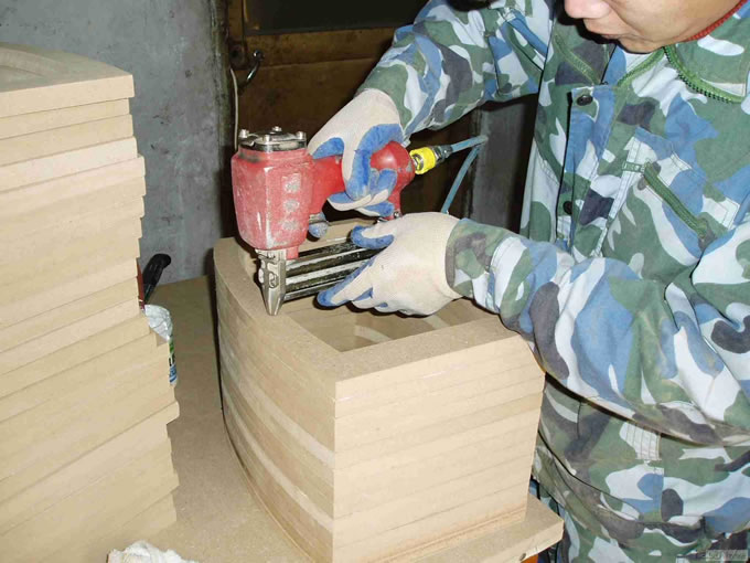 DIY 哈曼 Revel Studio2的hifi落地箱体