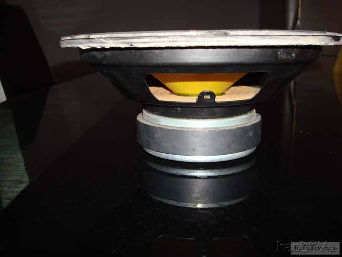 我做的1.2寸vifa威发全频喇叭音柱+8寸低音炮