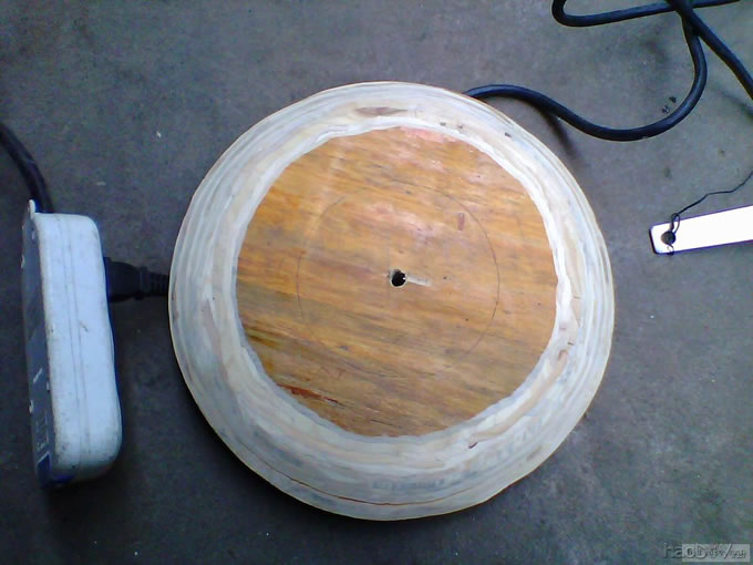 应朋友要求.简单工具示范实做木号角高音喇叭一对