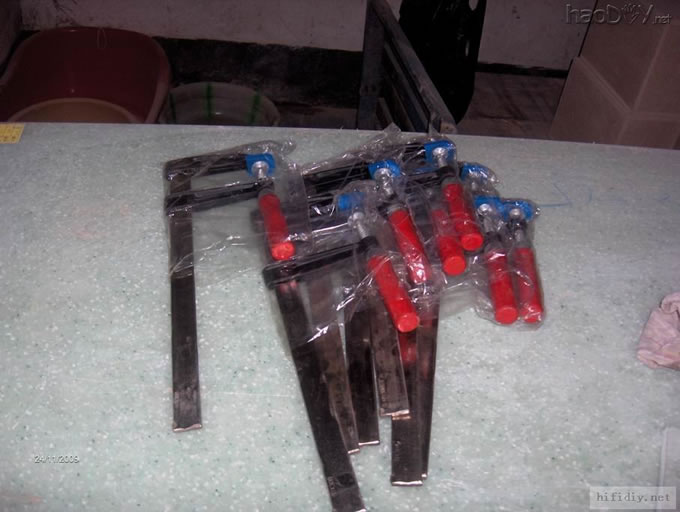 直仿玉石打造的惠威M1奢华限量版书架箱