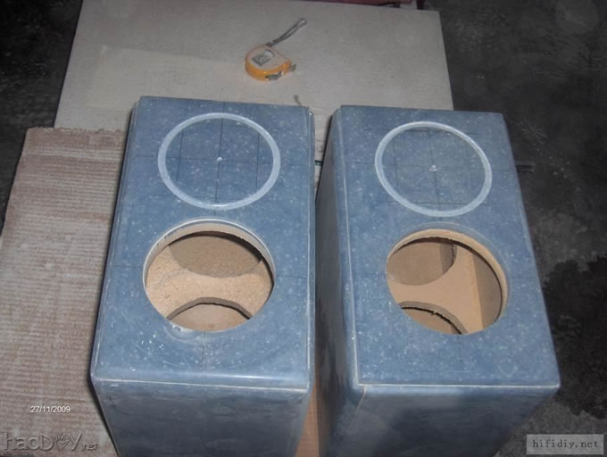 直仿玉石打造的惠威M1奢华限量版书架箱