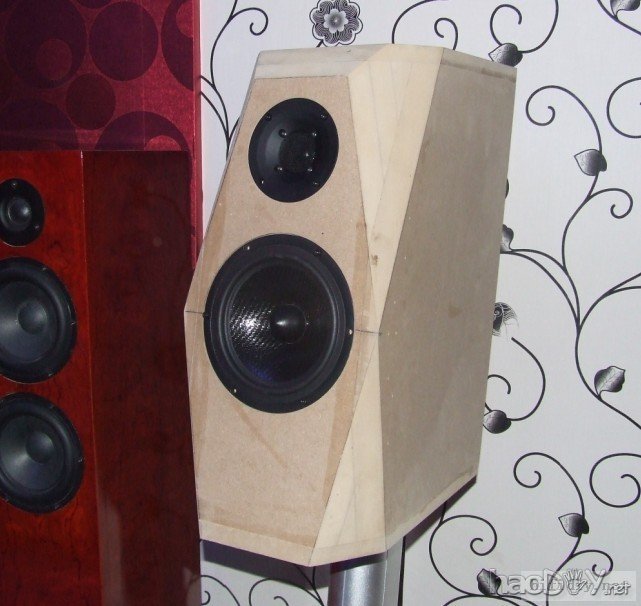 盟主书架箱主体完工,开声