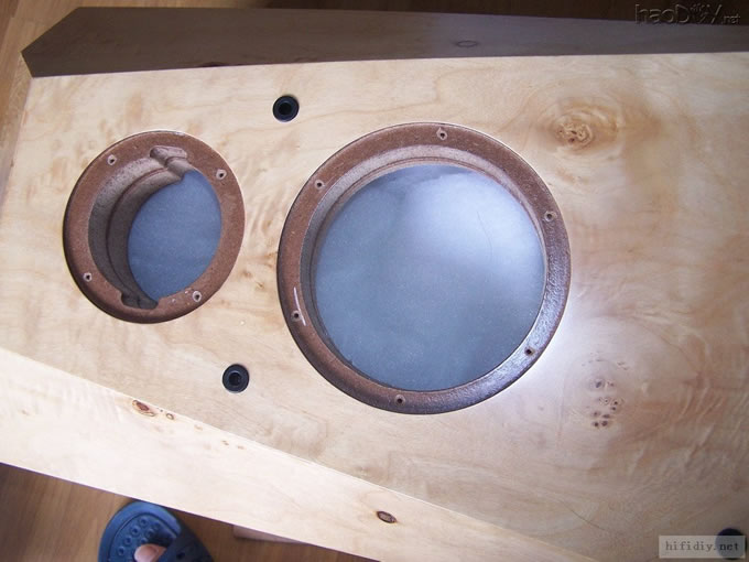最近完成的一对大型三分频落地音箱,有图有真相