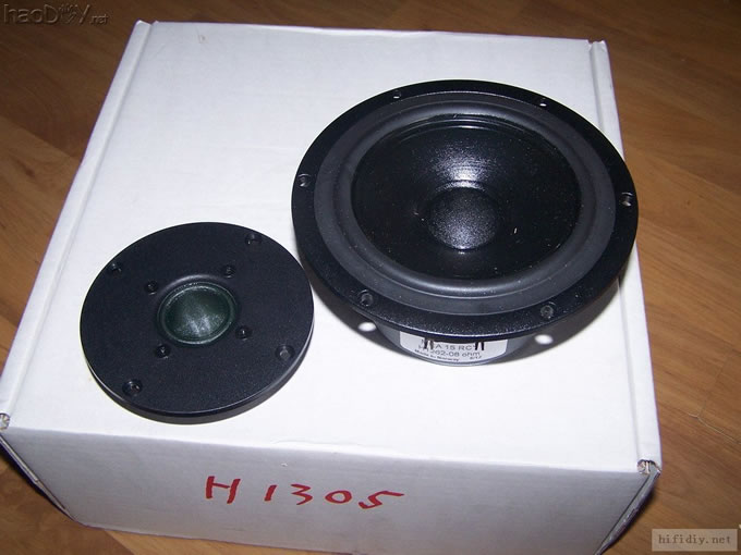 最近完成的一对大型三分频落地音箱,有图有真相