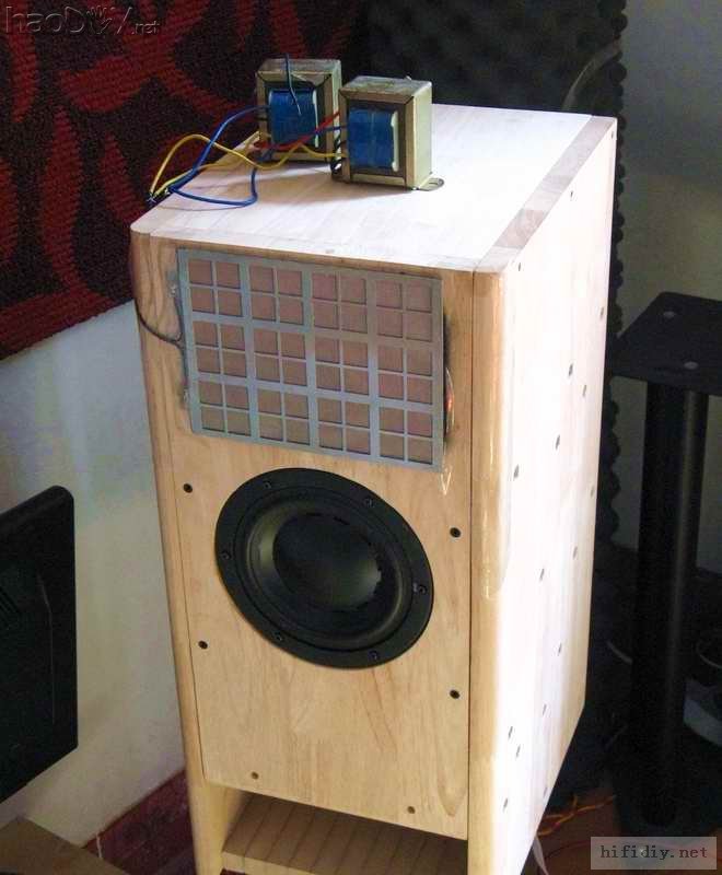 世界上第一只无高压静电高音喇叭扬声器研制成功——国货自当强