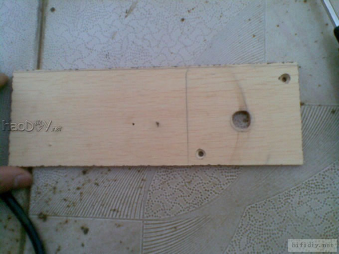 diy自制音箱 用修边机开喇叭洞