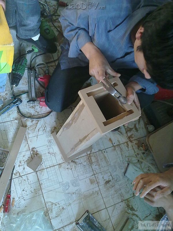 菜鸟第一次DIY制作惠威ss6.5r中低音+k1高音喇叭音箱开始了