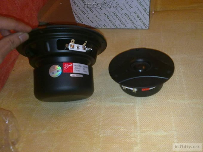菜鸟第一次DIY制作惠威ss6.5r中低音+k1高音喇叭音箱开始了