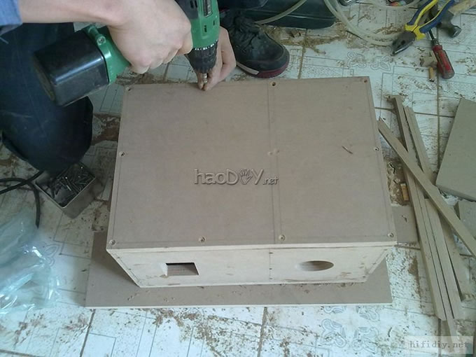 菜鸟第一次DIY制作惠威ss6.5r中低音+k1高音喇叭音箱开始了