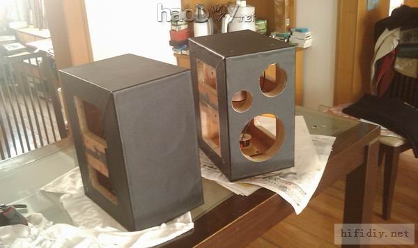 精心设计制作的惠威D6.8 喇叭书架音箱