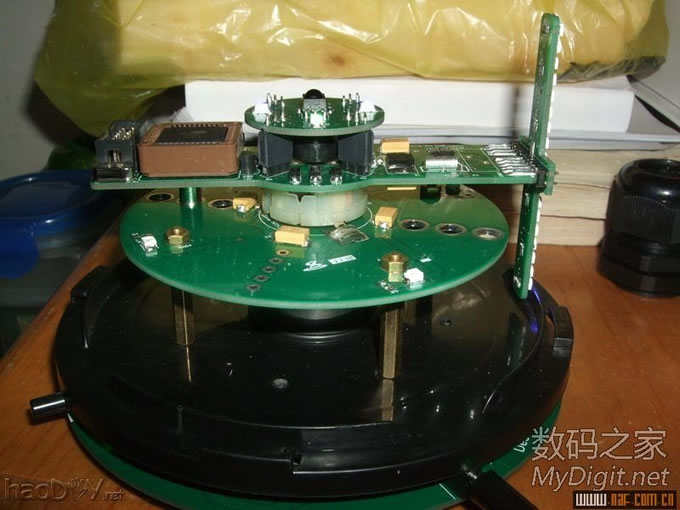 图片过大,您可以通过鼠标滑轮改变图片巨细或点击查察大图 VOP旋转LED表现屏DIY计划与建造(添加旋转供电道理与实物图)