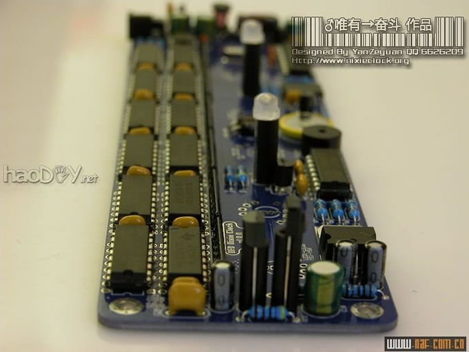 图片过大,您可以通过鼠标滑轮改变图片巨细或点击查察大图 饱含了我全部等候的diy建造电子管(真空管)时钟