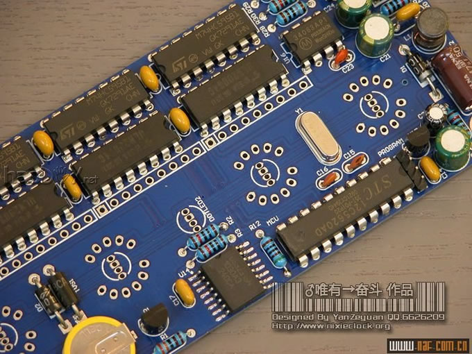 图片过大,您可以通过鼠标滑轮改变图片巨细或点击查察大图 饱含了我全部等候的diy建造电子管(真空管)时钟