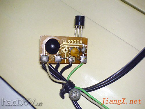 为你的房间diy制作简易门铃