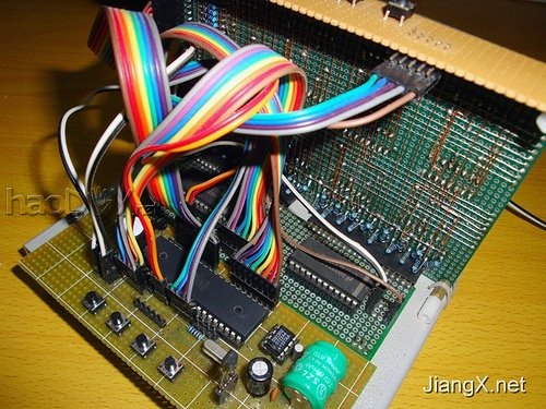 LED 多成果电子钟低音建造测试版宣布 附视频