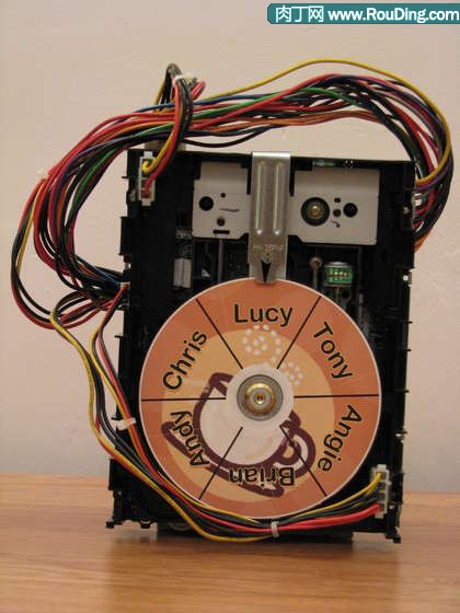 diy用废弃硬盘打造一个自动打赌划拳转盘