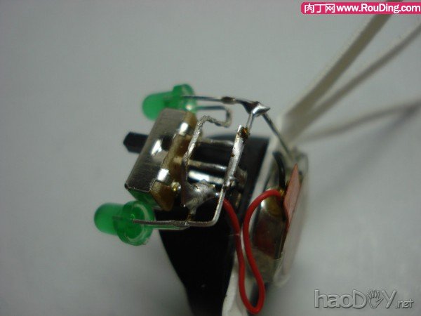 自制可爱的暴走电子昆虫机器人DIY图解