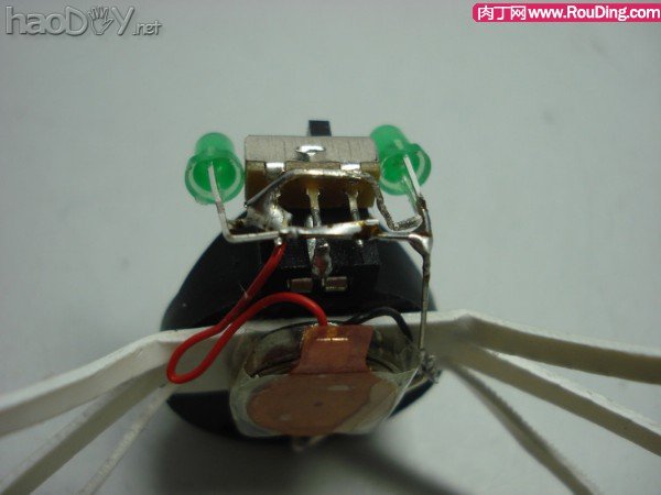 自制可爱的暴走电子昆虫机器人DIY图解