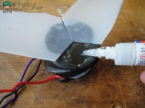 制作迷你风力发电机:减少电费的不二法门