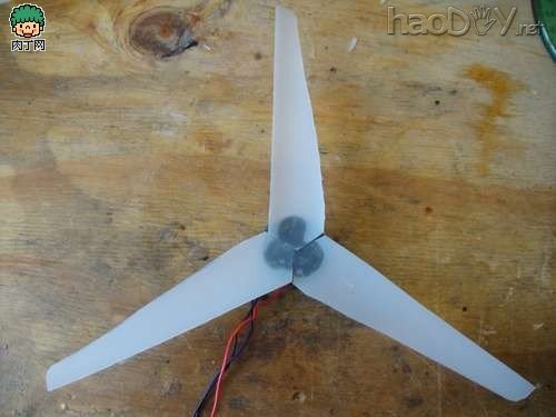 制作迷你风力发电机:减少电费的不二法门