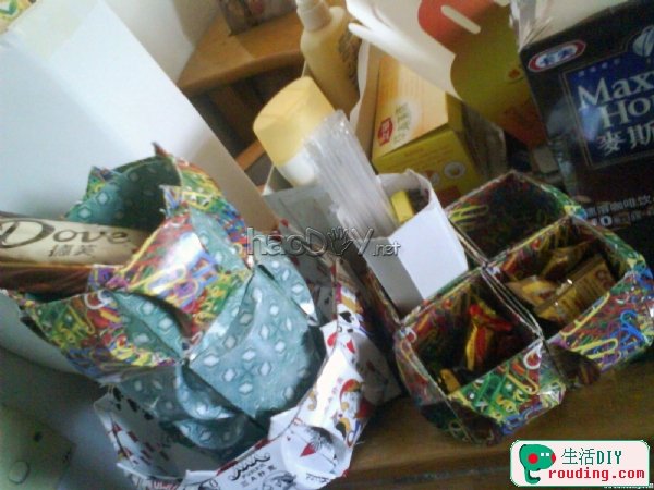 自制扑克纸牌制作的漂亮收纳盒子(第1页)