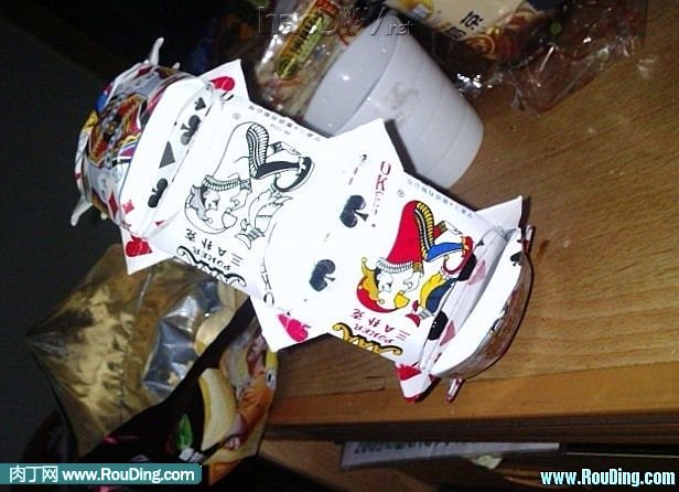 自制扑克纸牌制作的漂亮收纳盒子(第1页)