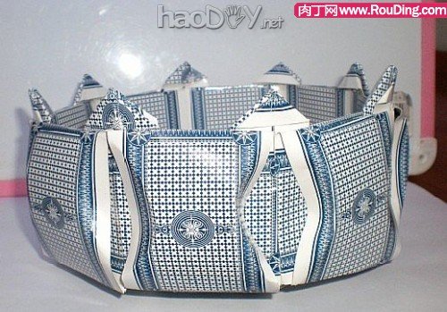 自制扑克纸牌制作的漂亮收纳盒子(第1页)