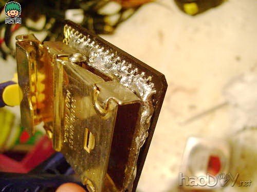 制作废旧电脑配件的旧物利用DIY改造作品