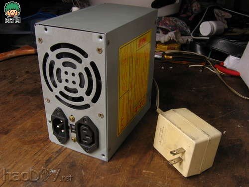 制作废旧电脑配件的旧物利用DIY改造作品