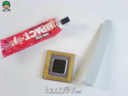 制作废旧电脑配件的旧物利用DIY改造作品