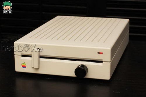 制作废旧电脑配件的旧物利用DIY改造作品